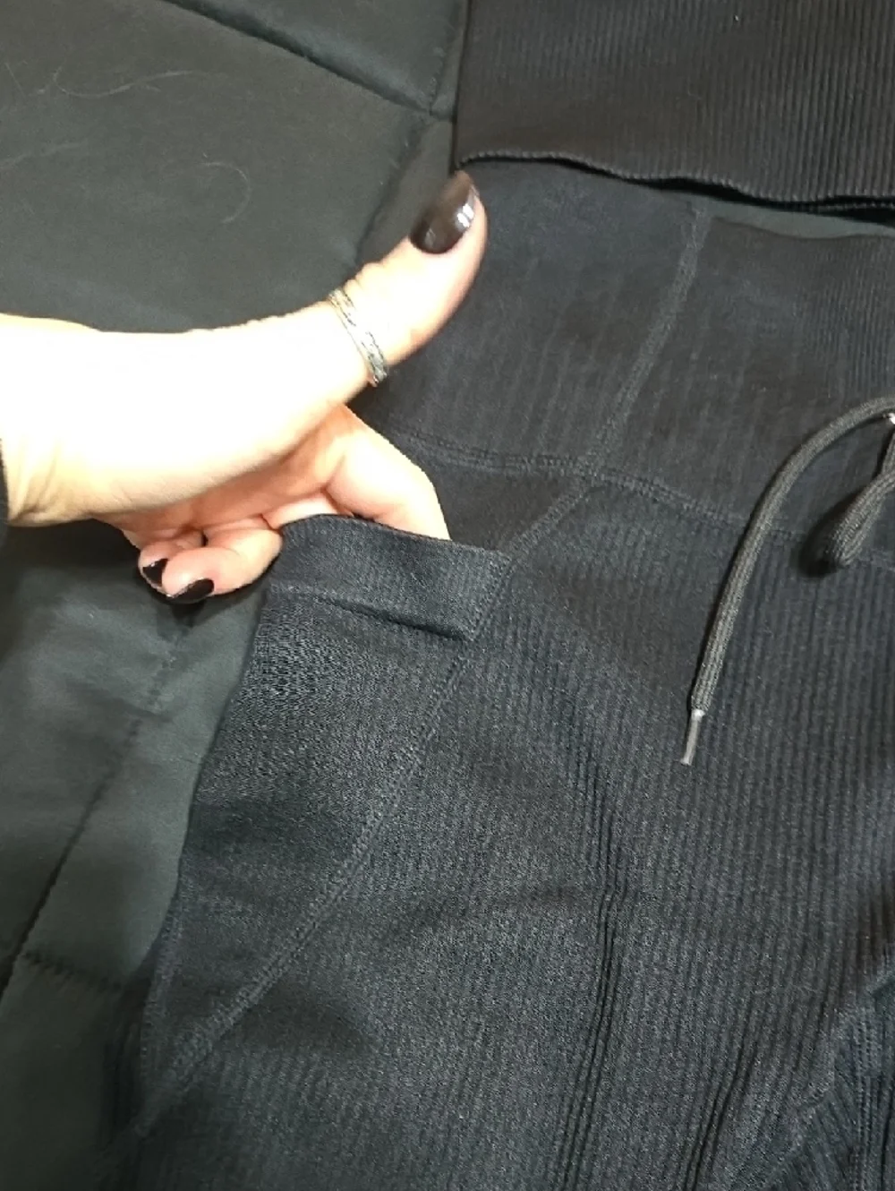 Summer Ray Black High-Rise Ribbed Leggings And Bra SET - Med - Picture 3 of 8